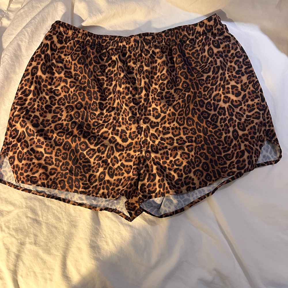 TNA nylon, athletic shorts size large waist with drawstring and mesh pockets